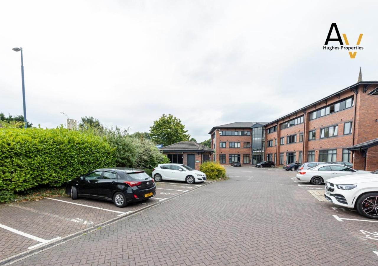 Apartment Inviting One-Bedroom Apartment In Central Salford - Perfect For Business Stays & Relocations By Av Hughes Properties Manchester
